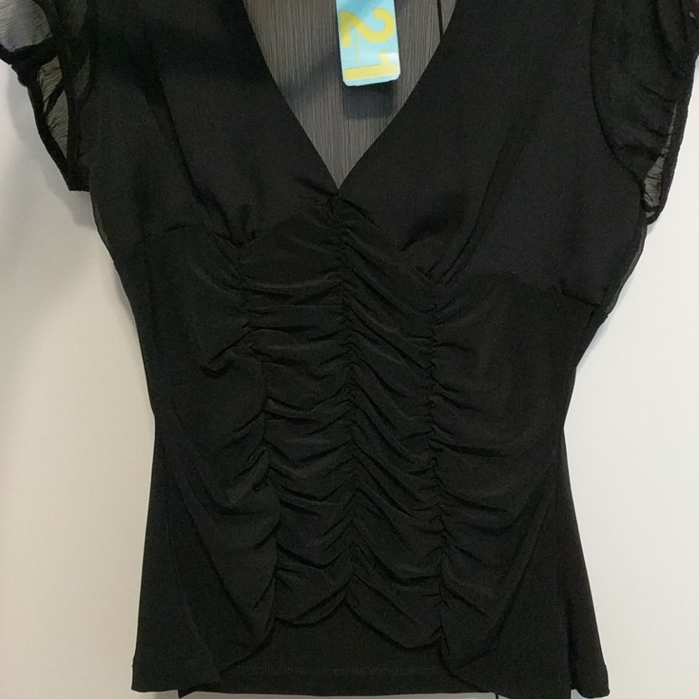 Blouse - Picture 2 of 5